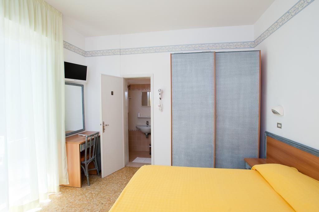 Albergo Villa Mauri ริมินี ภายนอก รูปภาพ