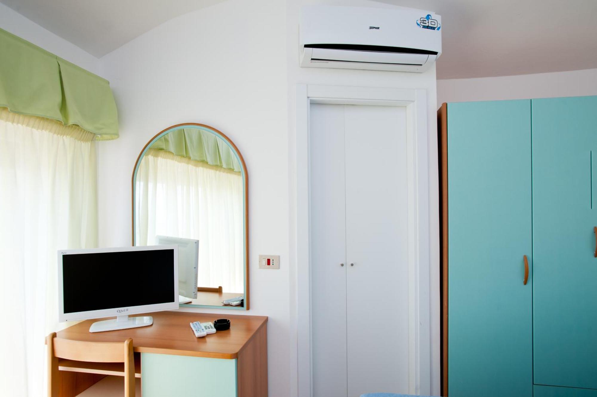 Albergo Villa Mauri ริมินี ภายนอก รูปภาพ